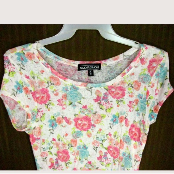 Almost Famous Sweater Shirt Size M Multi Color - Picture 2 of 4